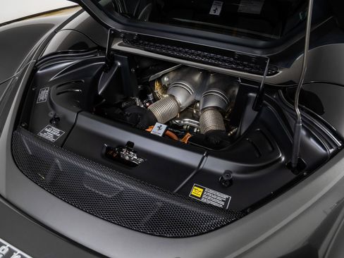 Used 2023 Ferrari 296 GTS RWD image 17