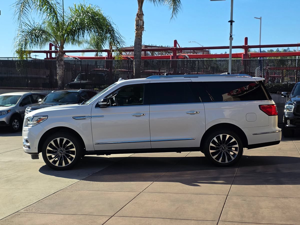 Used 2018 Lincoln Navigator L Select w/ Technology Package RWD image 9