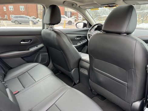 Certified 2025 Nissan Sentra SR w/ SR Premium Package image 35