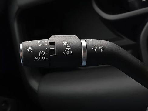 New 2026 Land Rover Defender 110 OCTA AWD/4WD image 26