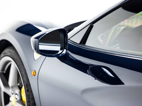 Used 2018 Ferrari 488 Spider RWD image 21