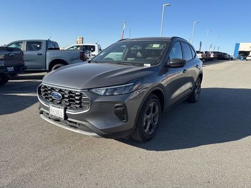 Used 2025 Ford Escape ST-Line w/ Cold Weather Package image 3