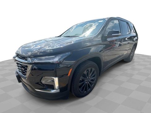 Used 2023 Chevrolet Traverse RS AWD/4WD image 1