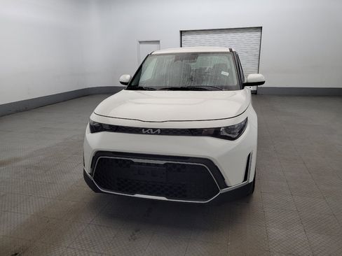 Used 2025 Kia Soul LX image 15