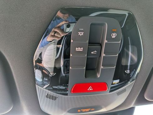 New 2026 Kia K4 GT-Line w/ GT-Line Premium Package FWD image 23