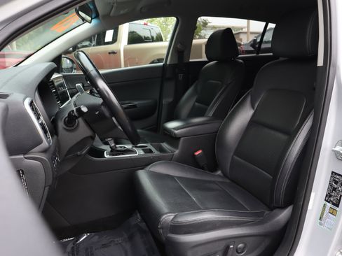 Used 2020 Kia Sportage EX AWD/4WD image 8