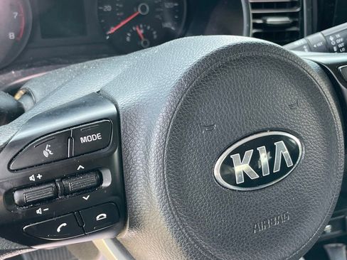 Used 2021 Kia Rio LX FWD image 5
