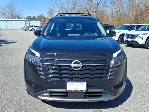 New 2026 Nissan Pathfinder SL w/ SL Premium Package image 2