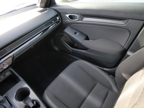 Used 2024 Honda Civic Sport image 11