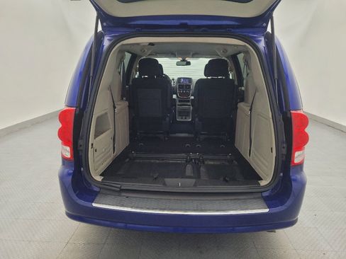 Used 2019 Dodge Grand Caravan SE FWD image 29