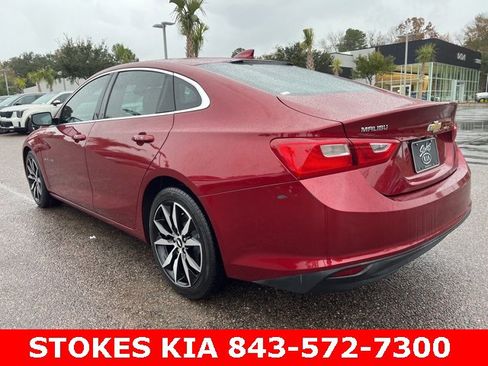 Used 2017 Chevrolet Malibu LT image 7