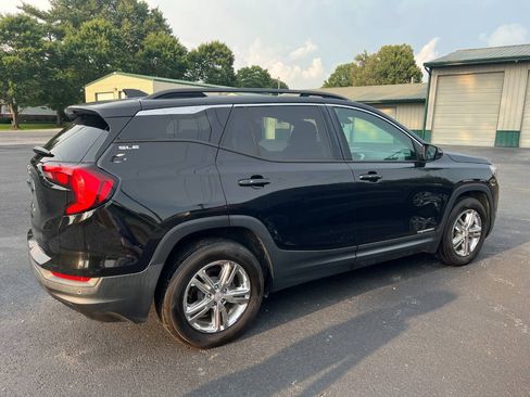 Used 2018 GMC Terrain SLE w/ Driver Convenience Package FWD image 6
