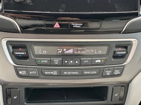 Used 2022 Honda Pilot Special Edition image 24