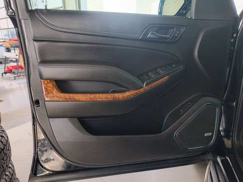 Used 2018 Chevrolet Tahoe Premier image 19
