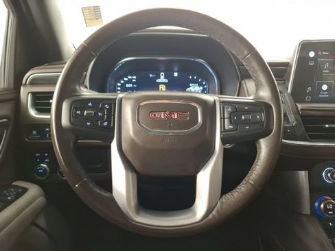 Used 2022 GMC Yukon SLT w/ SLT Luxury Package AWD/4WD image 22