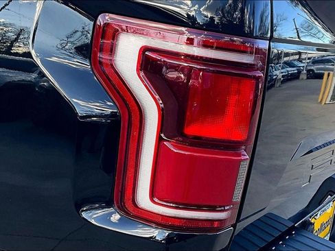 Used 2018 Ford F150 Raptor w/ Equipment Group 802A Luxury image 29