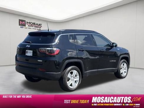 Used 2022 Jeep Compass Latitude w/ Convenience Group AWD/4WD image 7