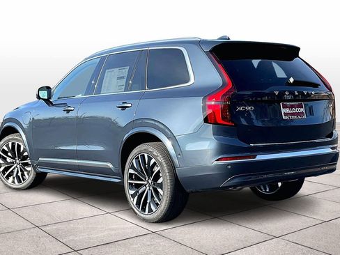 New 2026 Volvo XC90 T8 Ultra w/ Protection Package Premier image 3