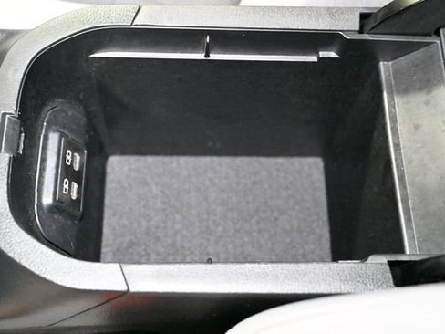 Used 2022 Toyota RAV4 XLE w/ Convenience Package AWD/4WD image 23