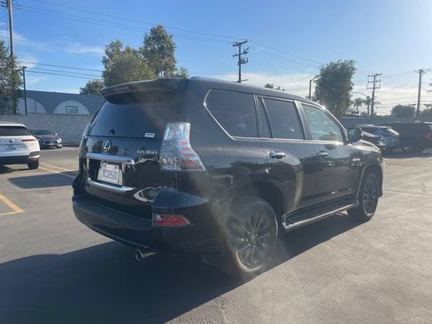 Used 2022 Lexus GX 460 Premium w/ Premium Package AWD/4WD image 2