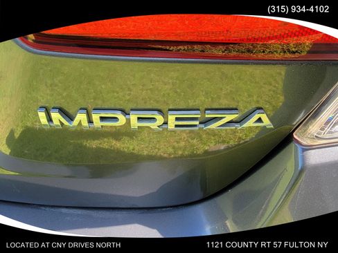 Used 2018 Subaru Impreza 2.0i Premium w/ Eyesight & BSD & Rcta AWD/4WD image 19