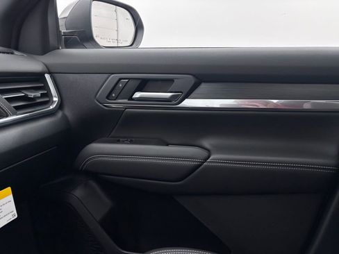 New 2026 GMC Terrain Elevation w/ Elevation Premium Package image 33