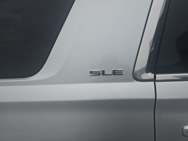 Used 2018 GMC Yukon SLE w/ Convenience Package AWD/4WD image 3