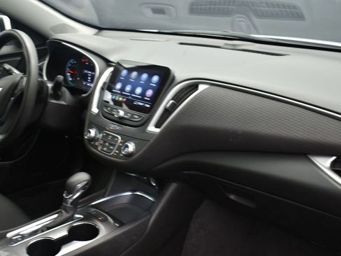Used 2024 Chevrolet Malibu LT image 19