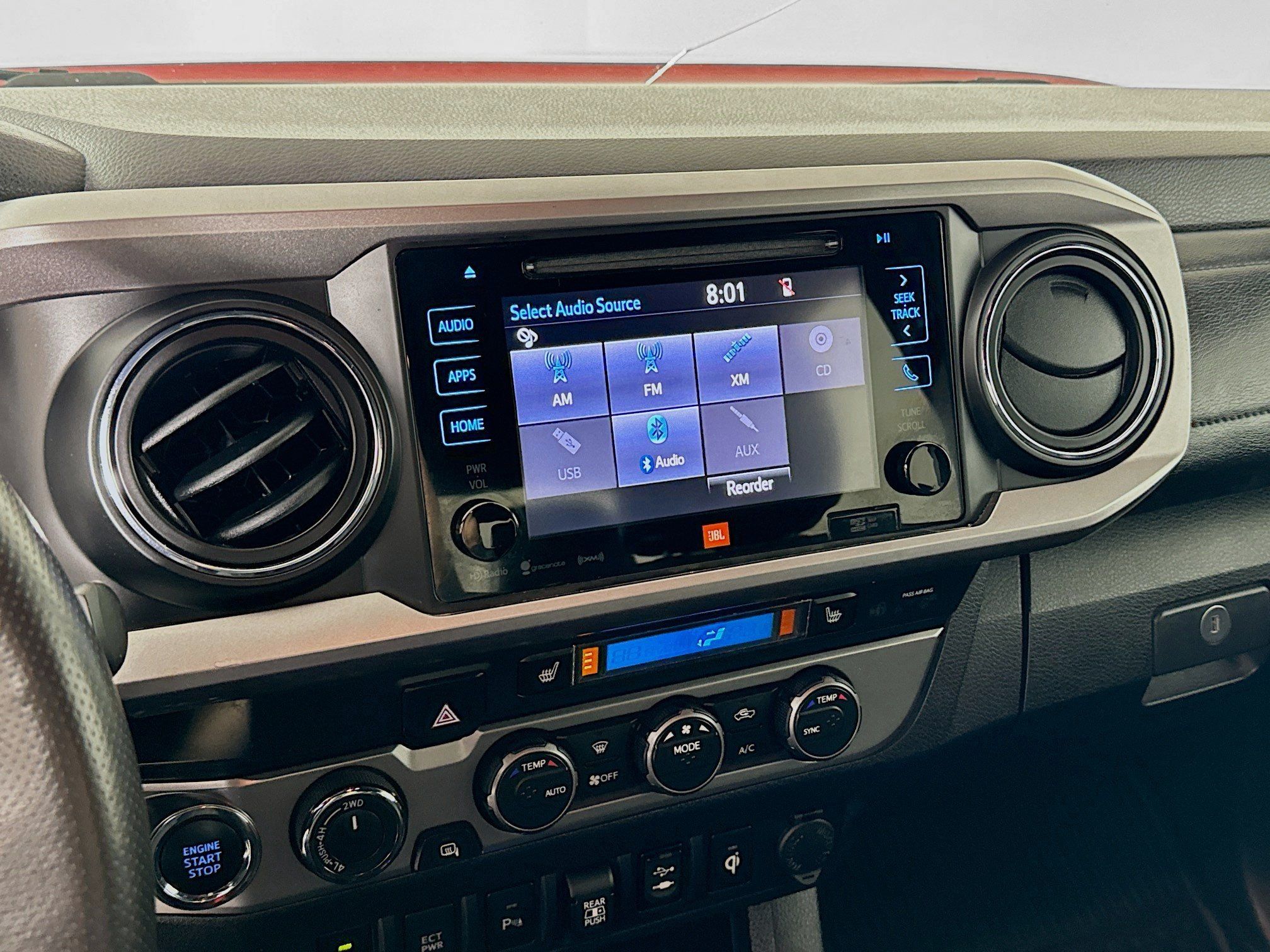 Used 2019 Toyota Tacoma Limited AWD/4WD image 17
