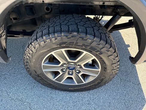 Used 2016 Ford F150 XLT w/ Equipment Group 302A Luxury image 10