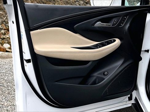 Used 2017 Buick Envision Essence image 20