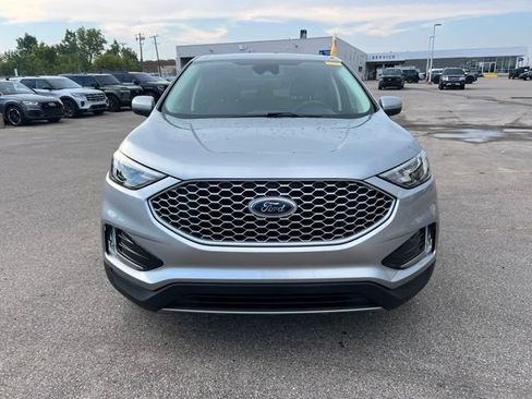 Certified 2024 Ford Edge SEL w/ Convenience Package AWD/4WD image 2