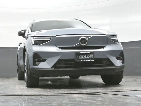 Used 2023 Volvo XC40 Recharge Ultimate image 23