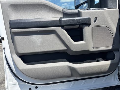 Used 2019 Ford F250 XL w/ Power Equipment Group AWD/4WD image 12