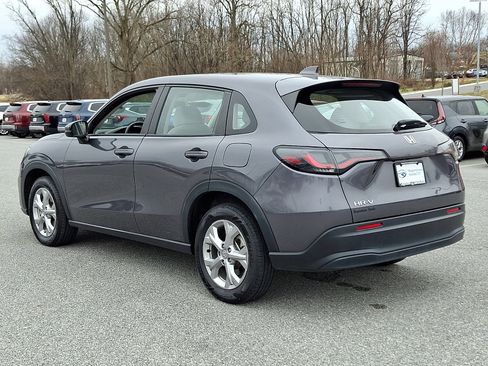 Used 2023 Honda HR-V LX image 4