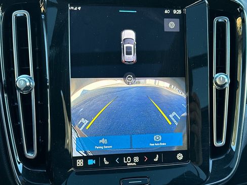 Certified 2023 Volvo XC40 Recharge Plus image 24