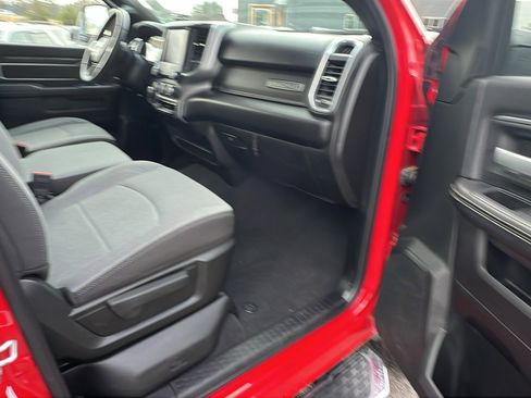 Used 2024 RAM 2500 Big Horn w/ Bed Utility Group image 20