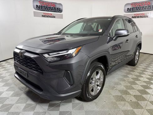 Used 2024 Toyota RAV4 XLE FWD image 3