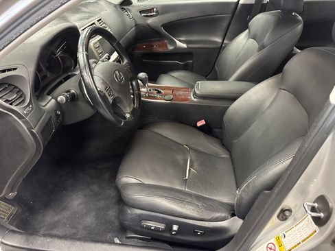 Used 2006 Lexus IS 250 image 9