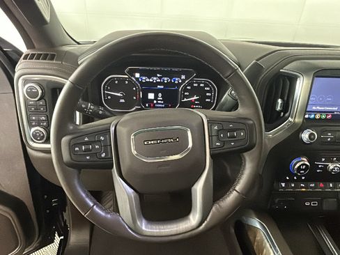 Used 2020 GMC Sierra 3500 Denali w/ Denali Ultimate Package AWD/4WD image 17