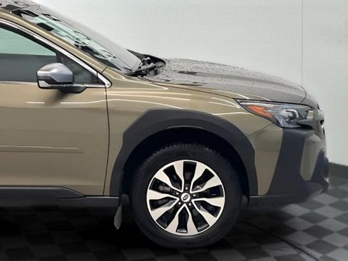Used 2023 Subaru Outback Touring AWD/4WD image 40
