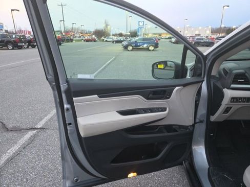 New 2026 Honda Odyssey EX-L image 13