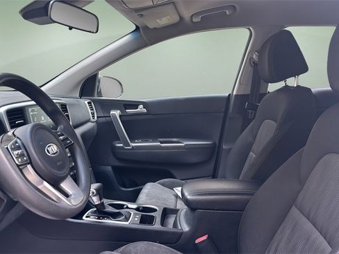 Used 2021 Kia Sportage LX image 16