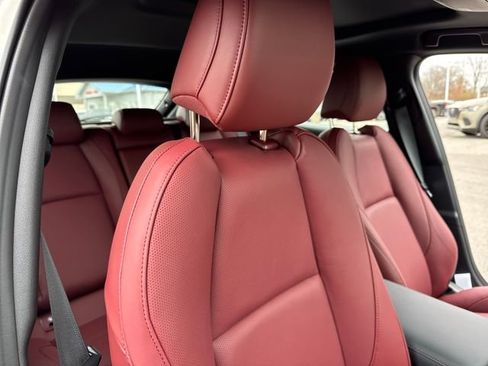 New 2026 MAZDA MAZDA3 Hatchback w/Premium Plus Pkg image 25