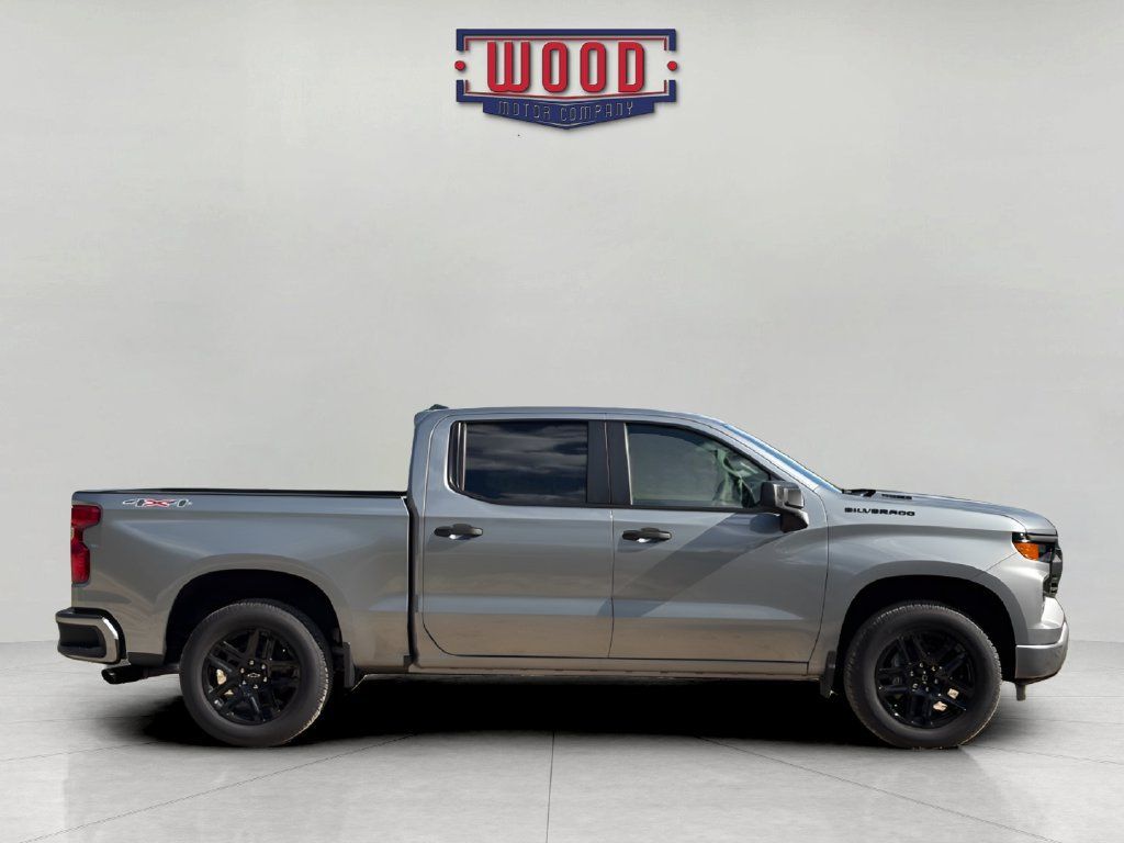 New 2026 Chevrolet Silverado 1500 Custom w/ LPO, Dark Essentials Package AWD/4WD image 2