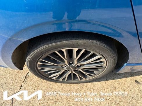 Certified 2024 Kia Forte GT-Line FWD image 12