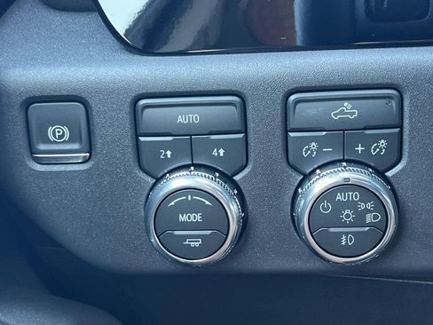 New 2026 GMC Sierra 1500 Elevation w/ LPO, Elevation Black Package image 22