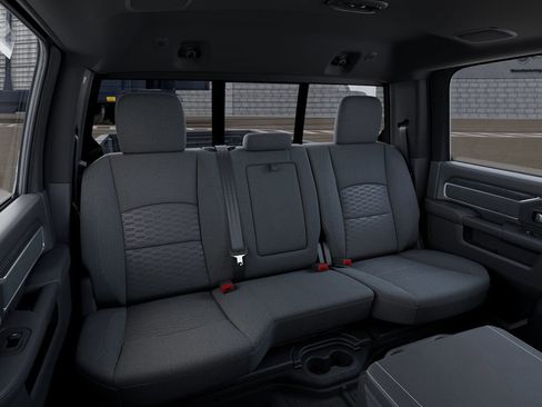 New 2026 RAM 3500 Big Horn AWD/4WD image 15