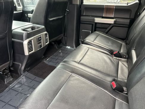 Used 2015 Ford F150 Lariat w/ Equipment Group 502A Luxury image 4