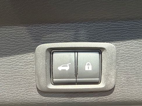 Used 2023 Mitsubishi Outlander SEL image 19